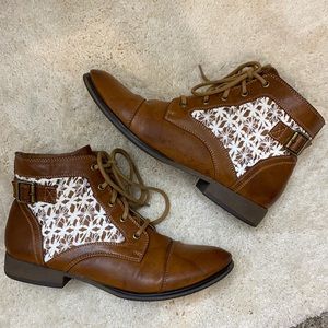 Madden girl lace up ankle boots